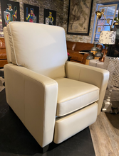 Load image into Gallery viewer, Messina Reclining Leather Chair
